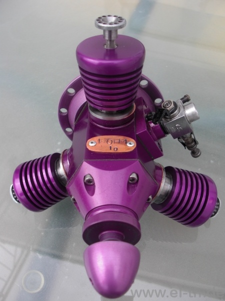 3-Zylinder-Modellsternmotor violett