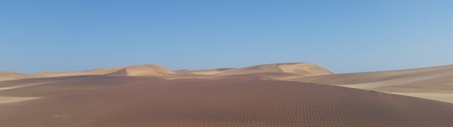 Namibia: Dünen der Namib bei Swakopmund - Magnetit